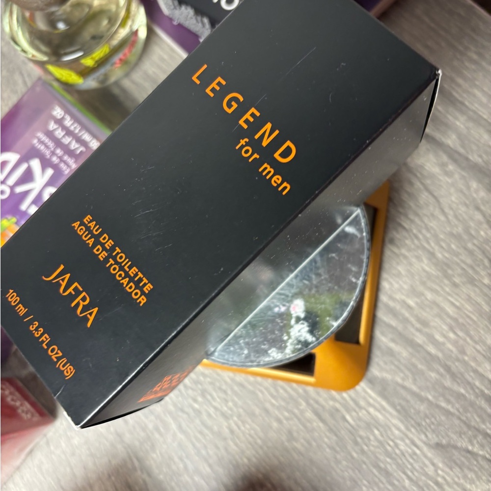 JAFRA Legend for Men Eau de Toilette in Black and Orange